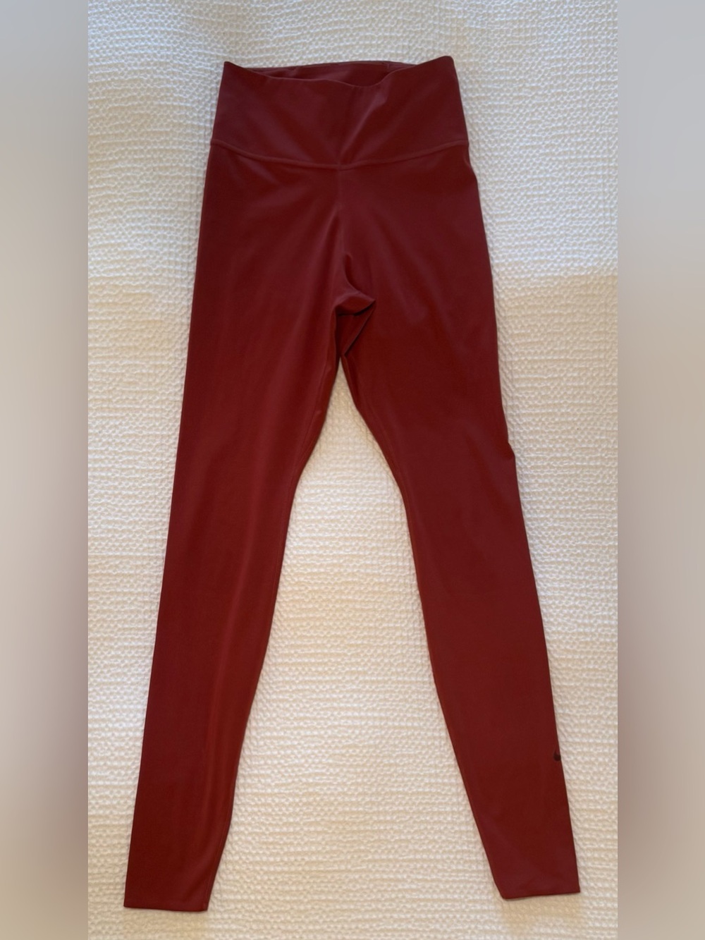 Nike | Women's Burgundy High-Rise Leggings | Workout & Athleisure | XS